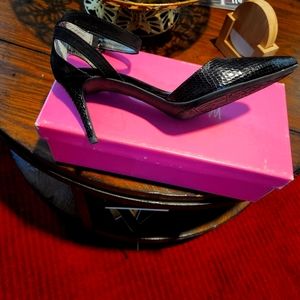 High heel stelleto .